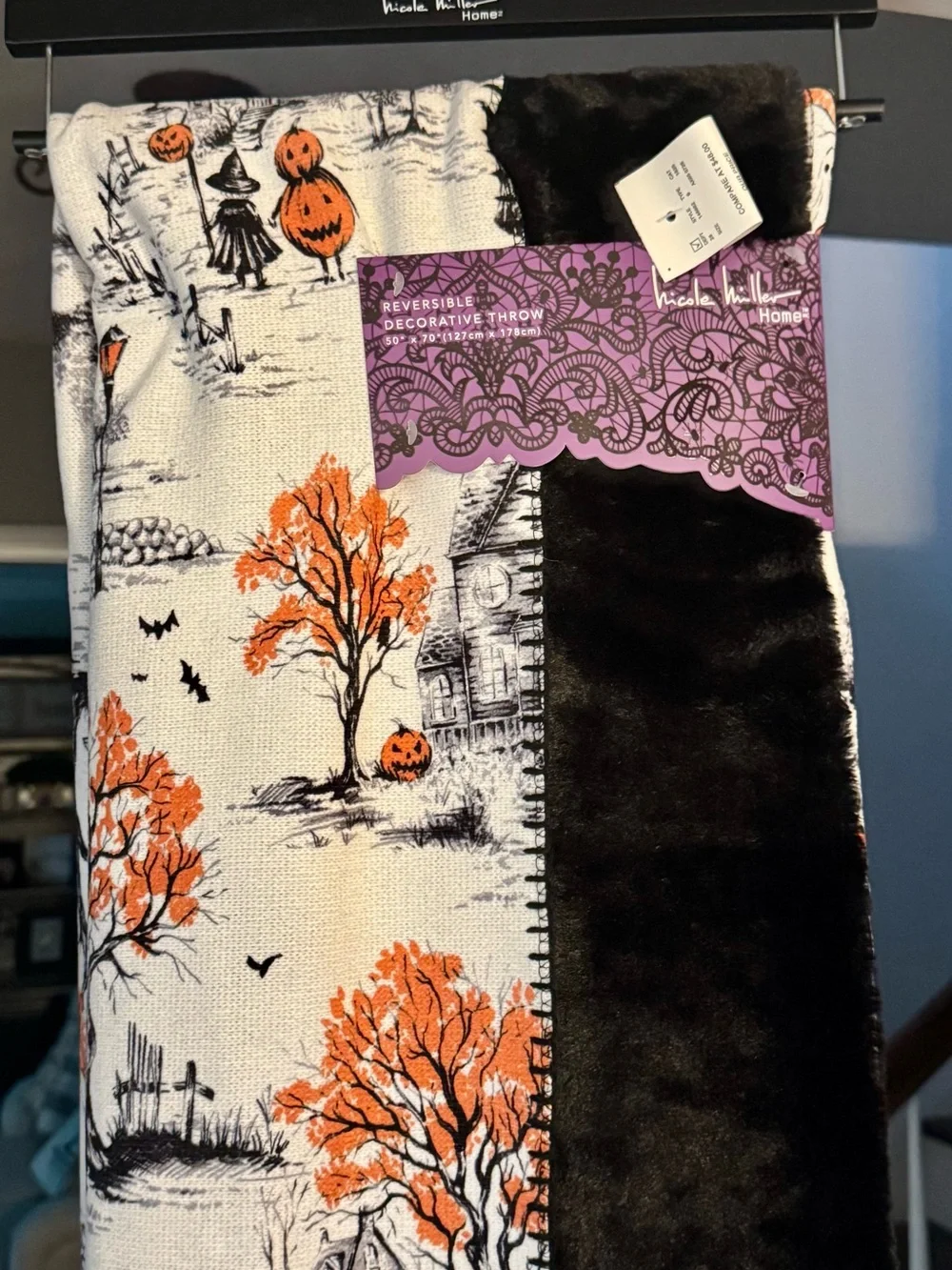 Nicole Miller Halloween Village Reversible Decorative Throw - Gorgeous Blanket!
